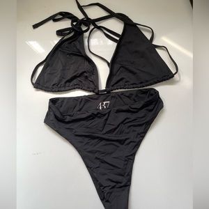 437 Swimsuit Set Sanders Top and Aubrey Bottoms